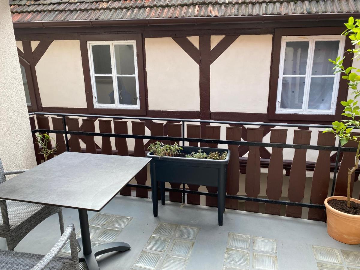 Gasthaus Zur Sonne Rhodt unter Rietburg Buitenkant foto
